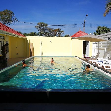 בנגקוק Barefeet Naturist Resort (Adults Only) מראה חיצוני תמונה