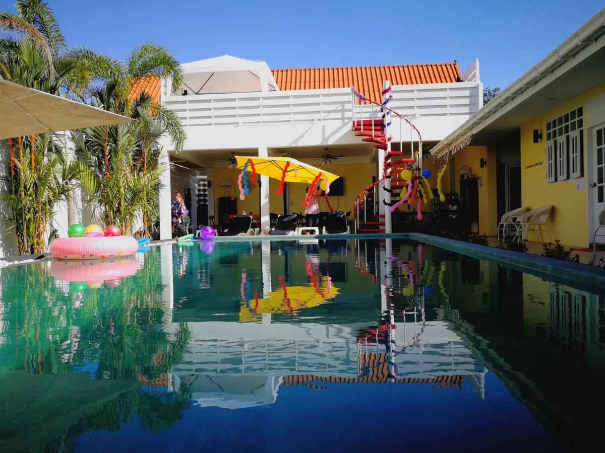 בנגקוק Barefeet Naturist Resort (Adults Only) מראה חיצוני תמונה