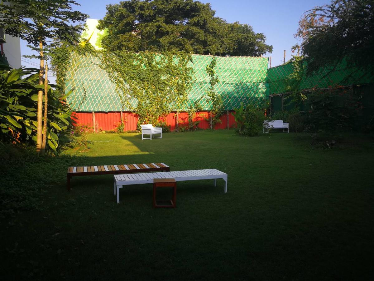 בנגקוק Barefeet Naturist Resort (Adults Only) מראה חיצוני תמונה